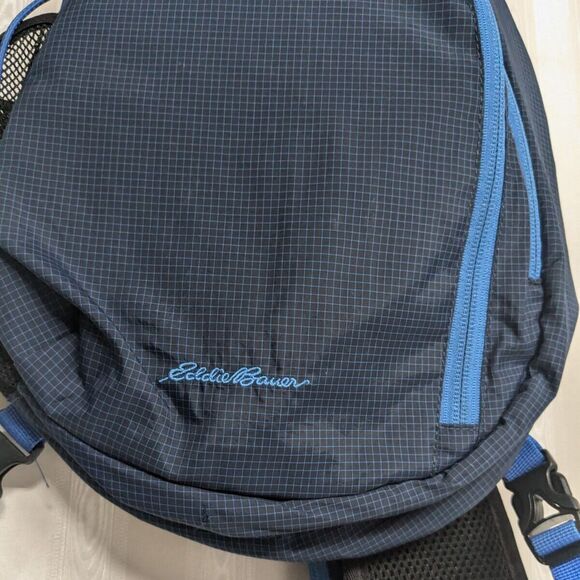Eddie Bauer Youth Backpack - Travelers Daypack Vacation On The Go Bag Crossbody - Picture 5 of 10